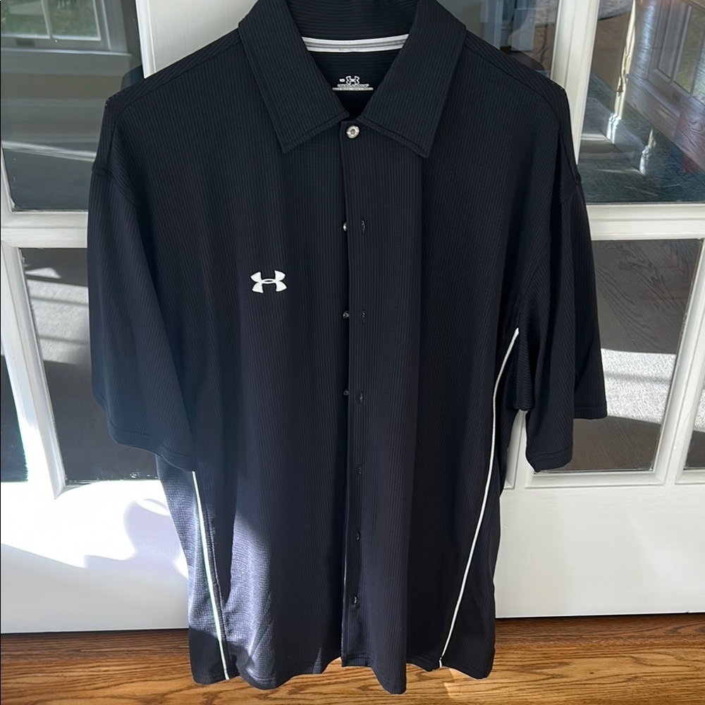 Under Armour Black Casual Button Down Shirt with Relaxed Fit🌿